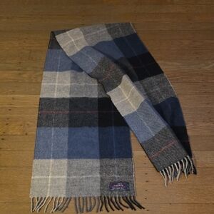 Carl Michaels 100% Wool Blue and Gray Plaid Scarf
